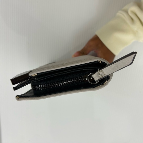 503. Jessica Simpson Gray Wallet - Picture 6 of 14